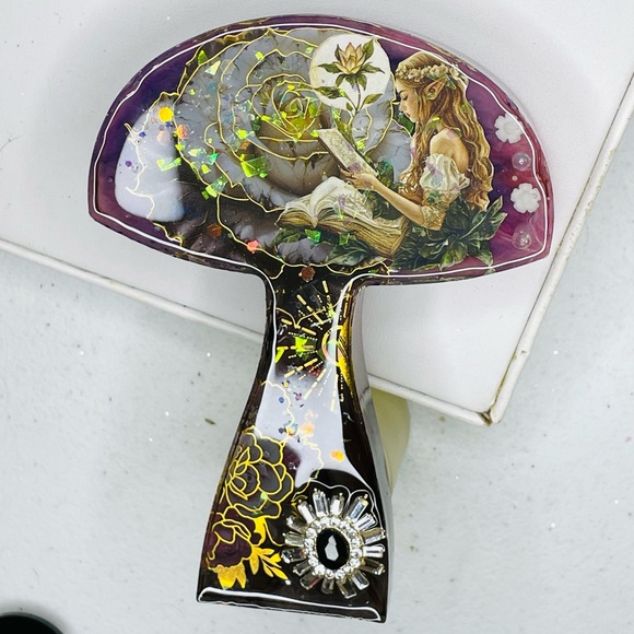Handmade Mystical Fairy Art Sculpture Mushroom - Picture 5 of 5